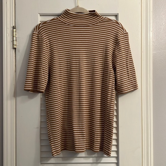 LOFT Tops - Loft Tan and White Mock Neck stop